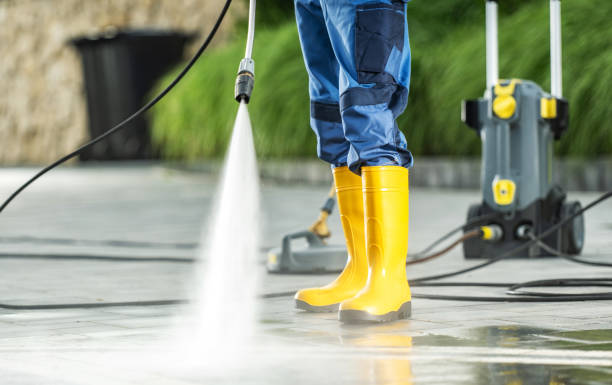 Best Commercial Building Pressure Washing  in Dodgeville, WI